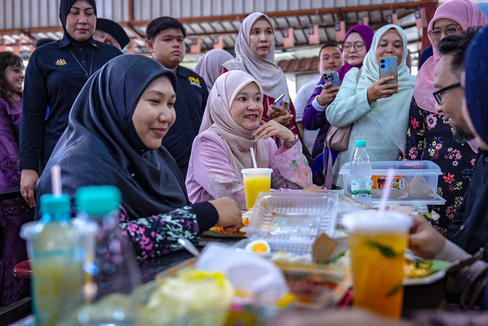 FAZLINA SIDEK3